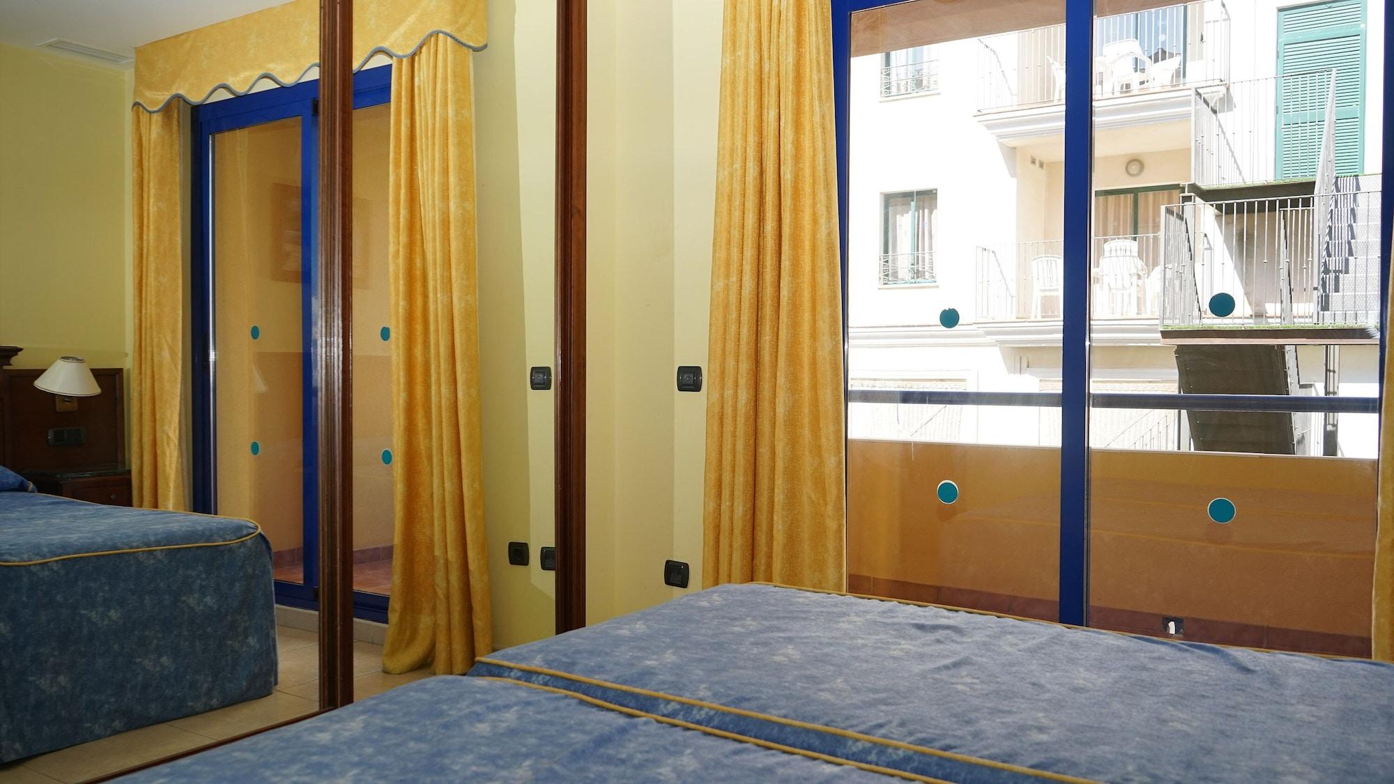 Hotel Vistamar Benalmádena Kültér fotó